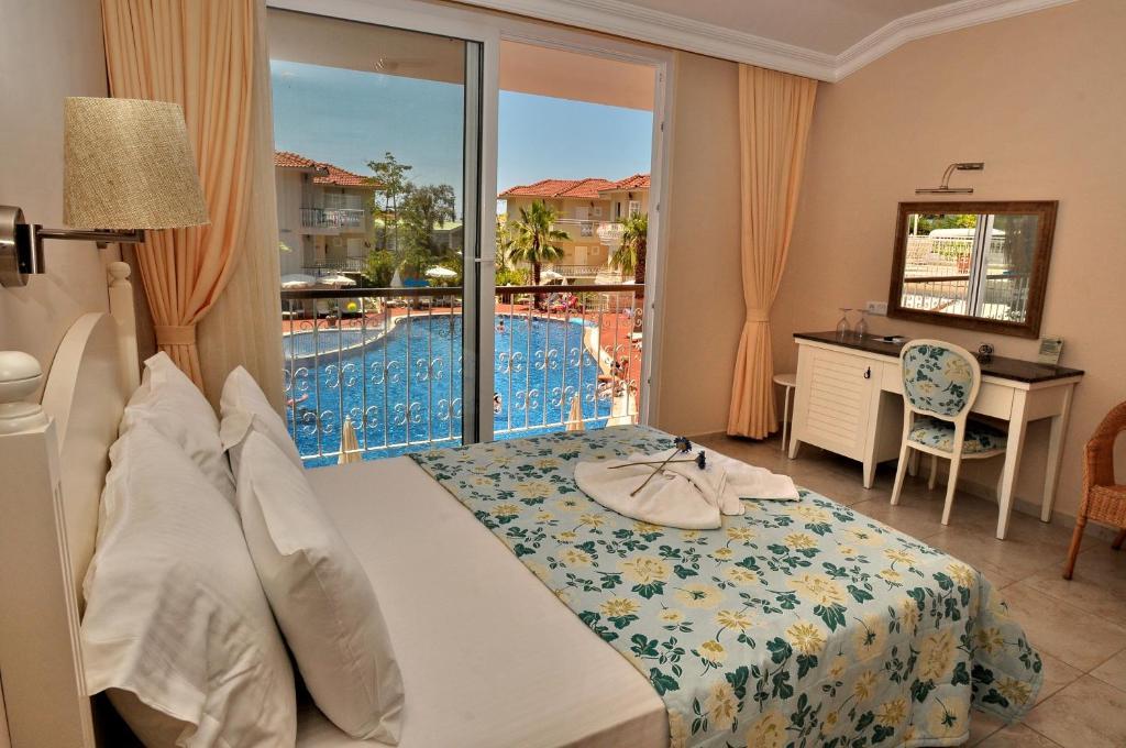 The Blue Lagoon Deluxe Hotel Oludeniz Phòng bức ảnh